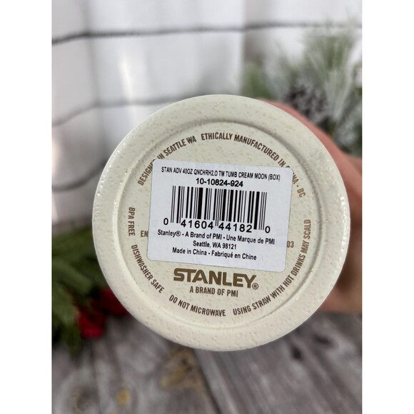 40oz Custom Engraved Etched Stanley Winter Christmas Cup, Snowflakes, Cream Moon - Picture 9 of 10